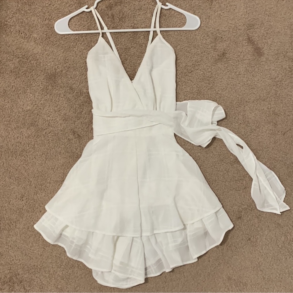 Princess Polly Theodora Romper White, US 6 - Picture 5 of 6